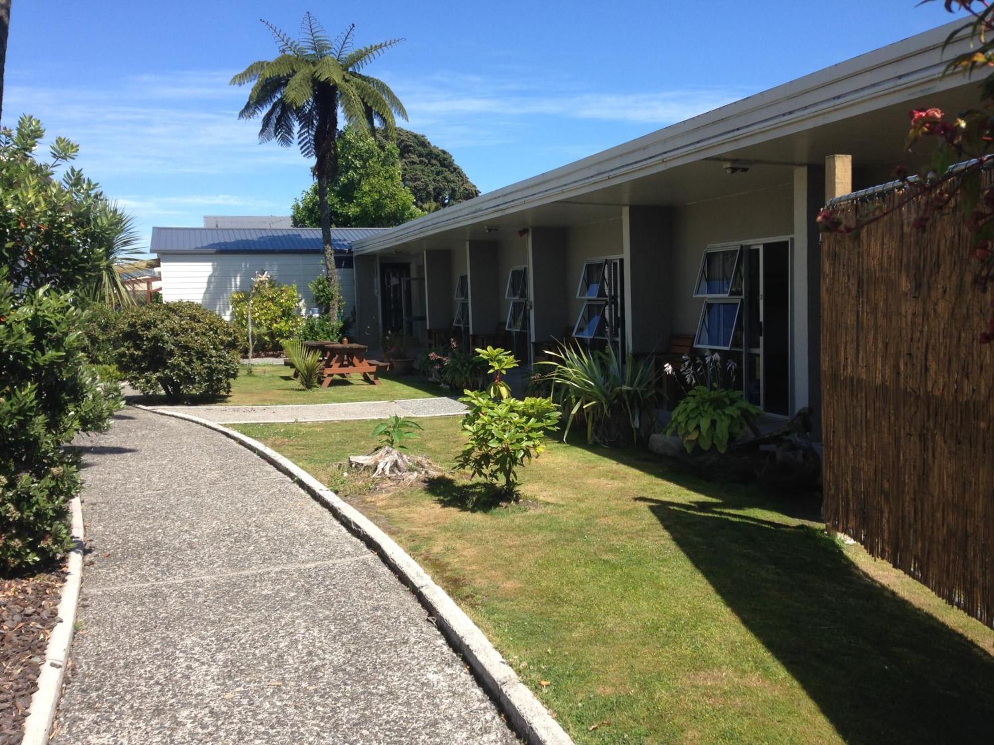Tripinn Modern Motels & Affordable Accommodation Westport Bilik gambar